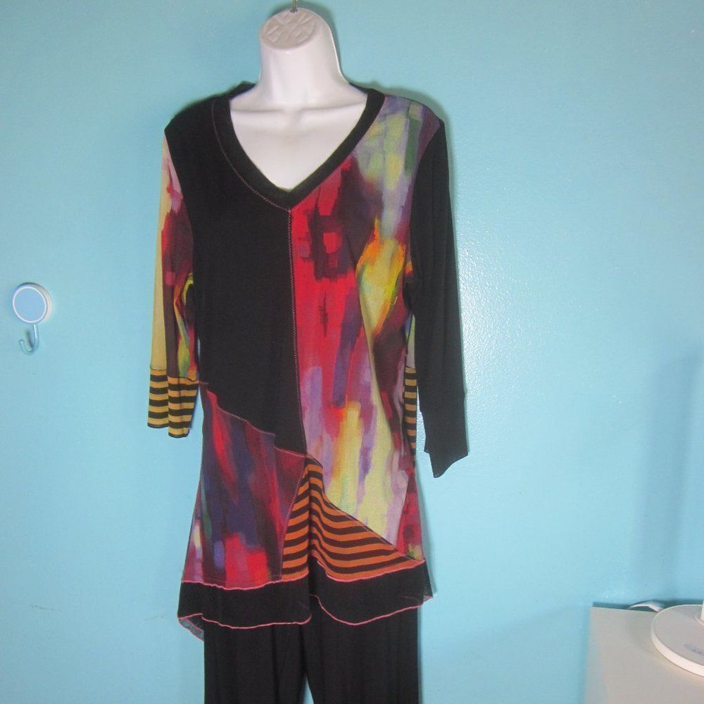 Lior Paris Womens Size L  V -Neck Asymmetrical Hem Colorful Tunic Blouse Top